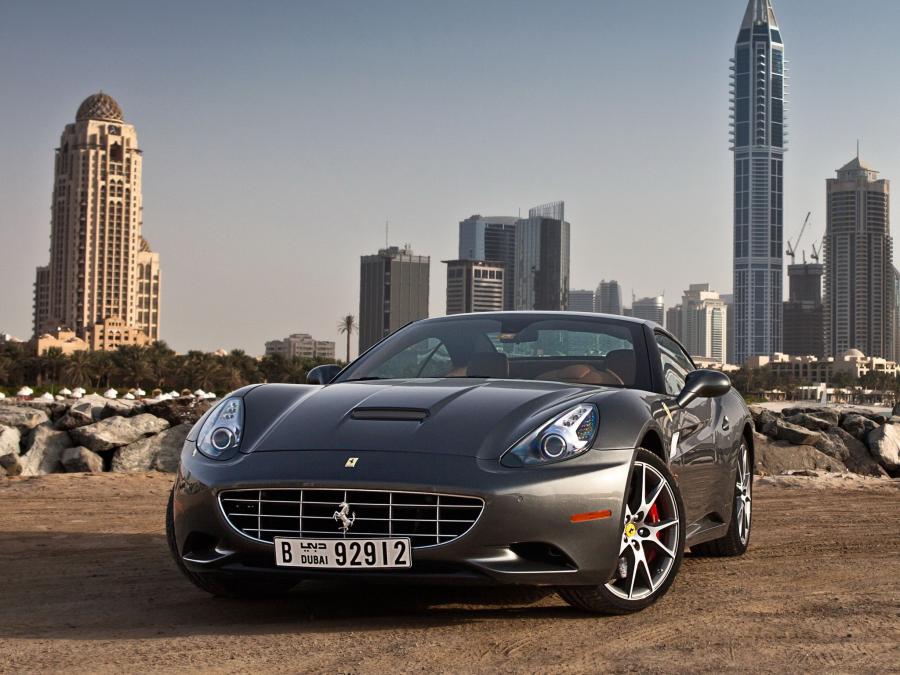 Ferrari California 30 2012 года  (US) (фото 4 из 8)
